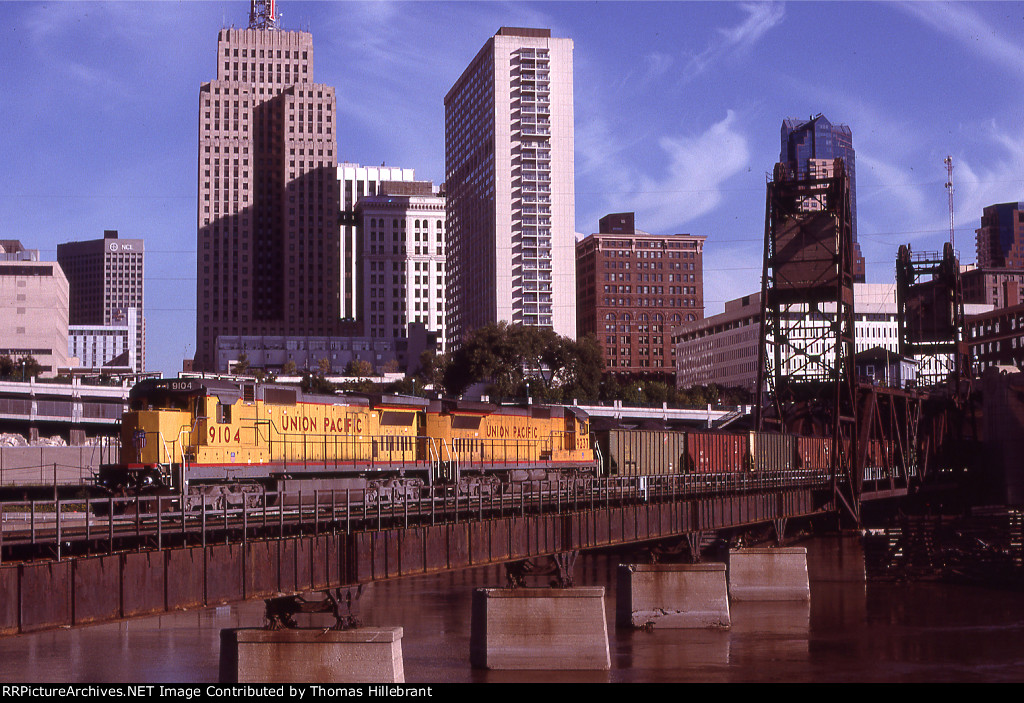 UP C40-8 9104 at St Paul MN Aug 1997